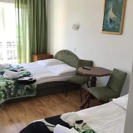 Pokoje Goscinne Lusia Łeba Exterior foto