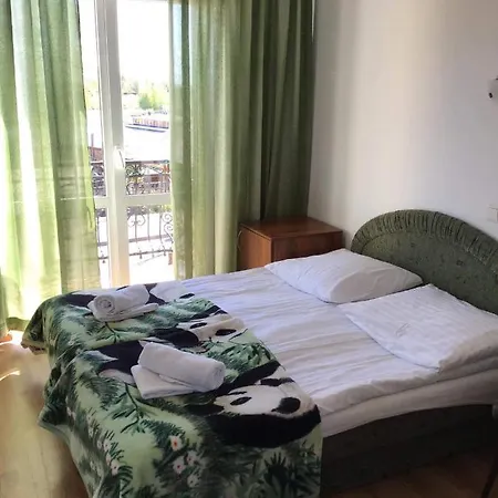 Pokoje Goscinne Lusia Łeba Exterior foto