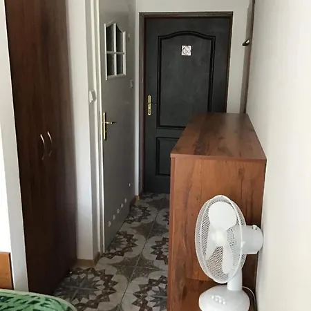 Pokoje Goscinne Lusia Łeba Exterior foto