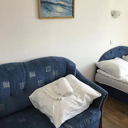 Pokoje Goscinne Lusia Łeba Exterior foto