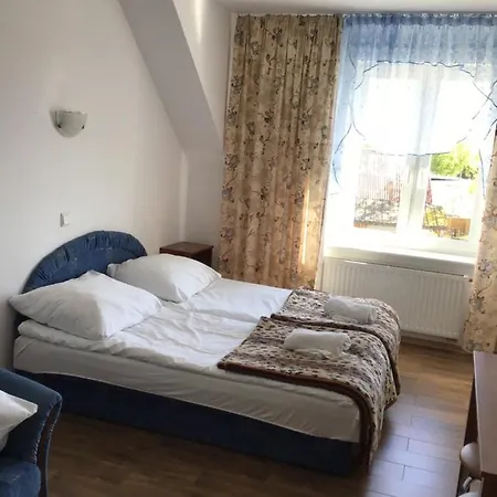 Pokoje Goscinne Lusia Łeba Exterior foto